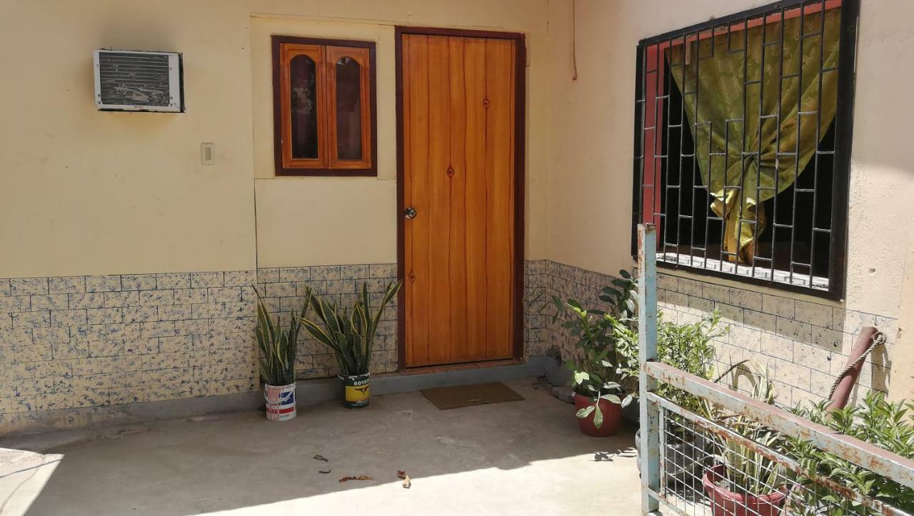 Hensonvile Place Angeles Exterior foto